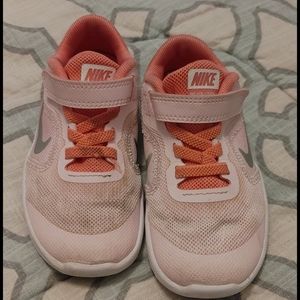 Toddler Girls Nike Shoes